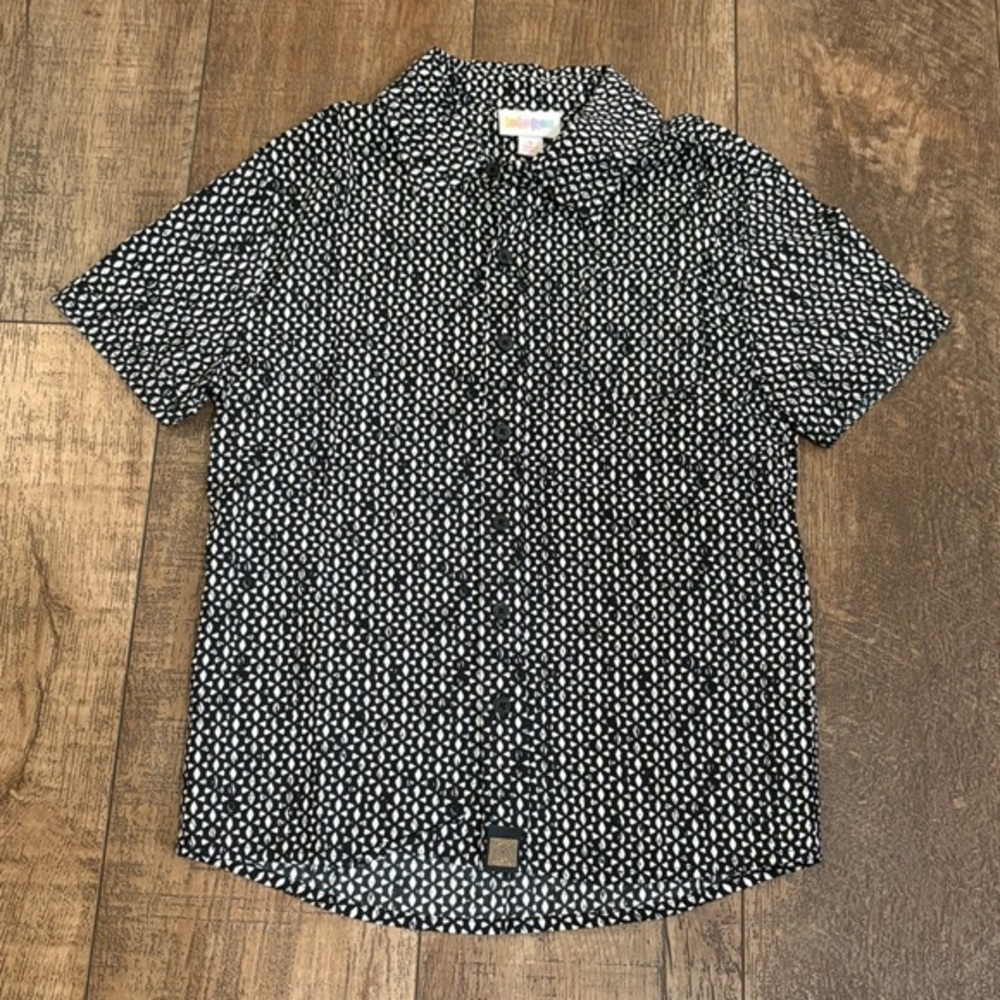 LuLaRoe Black & White Patterned Button Down Shirt Pocket Boys 6